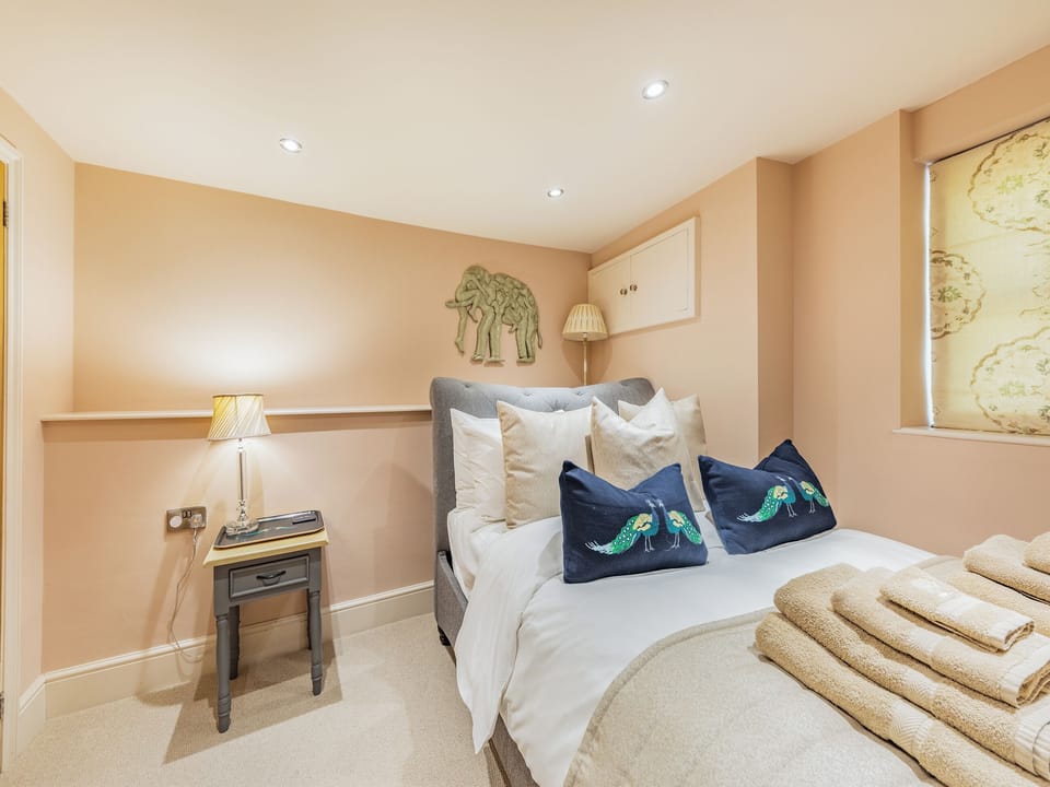 Single bedroom | Old Ford Place, Stamford