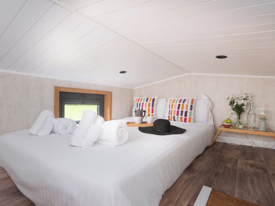 Double bedroom | Little Dunley CottagesTiny House, Bovey Tracey, near Newton Abbot