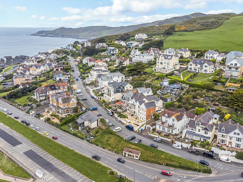 Surrounding area | The Garden Penthouse - Wow Holidays, Woolacombe