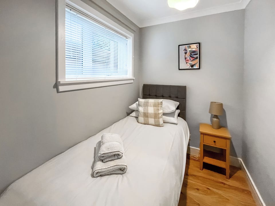Single bedroom | 54, Fort William