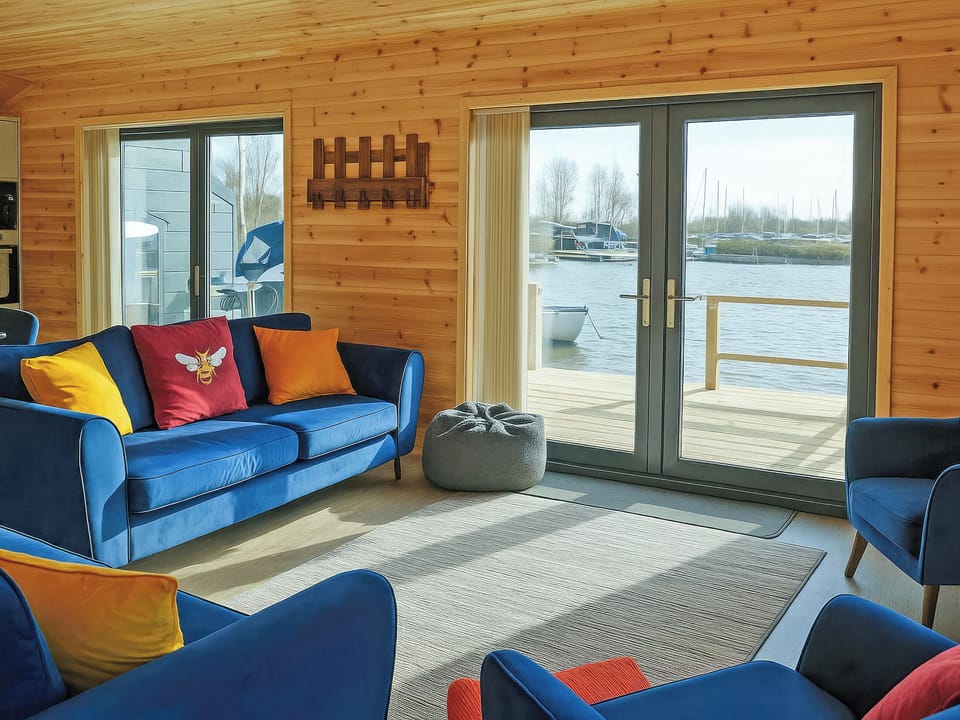 Living area | Ferry Lodge - Norfolk Holiday Lodges, Brundall