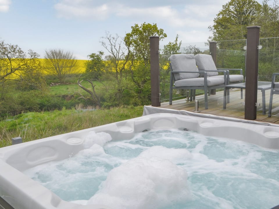 Hot tub | Unwind @37 - Unwind Lodges, Felton, near Morpeth