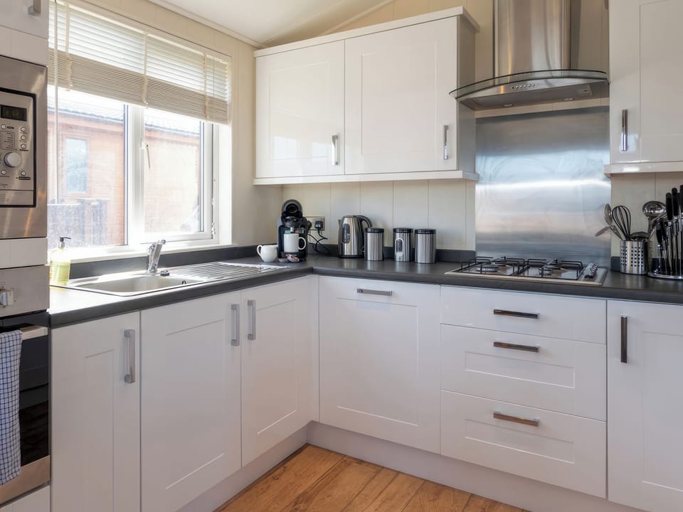 Kitchen | 56 Meadow View - Mullacott Retreats, Ilfracombe