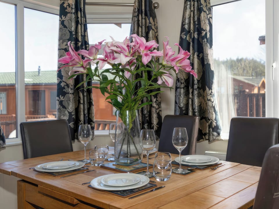 Dining Area | 56 Meadow View - Mullacott Retreats, Ilfracombe