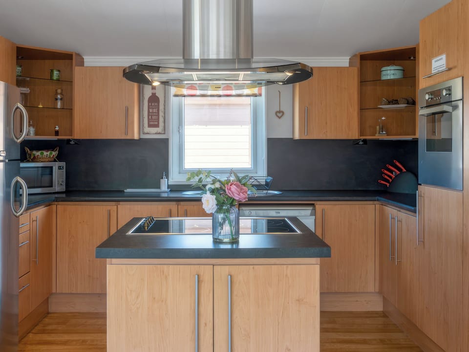 Kitchen | 4 Meadow View - Mullacott Retreats, Ilfracombe