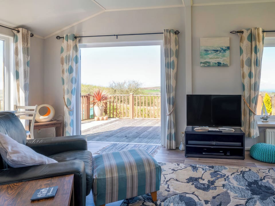Living area | 4 Meadow View - Mullacott Retreats, Ilfracombe