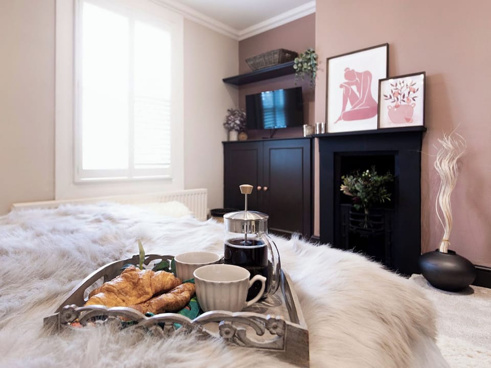 Double bedroom | Ophelia, Stratford Upon Avon