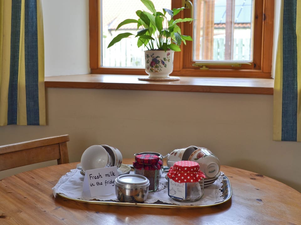 Kitchen/diner | The Stables - Home Farm Holiday Cottages, Slingsby, near Malton