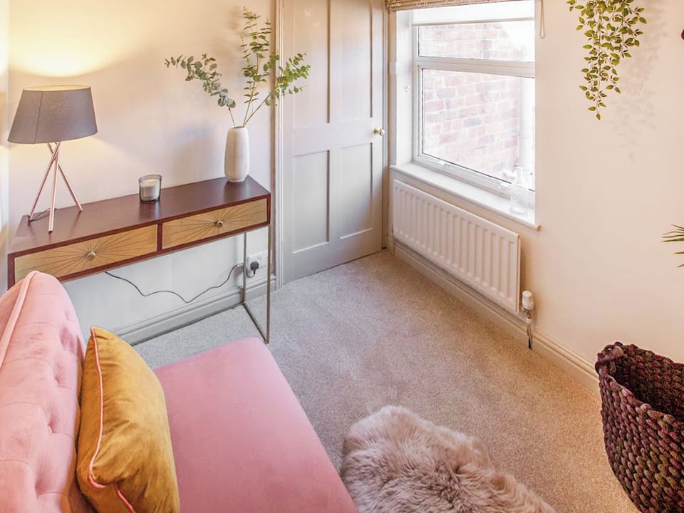 Sitting room | Cherry, Warwick
