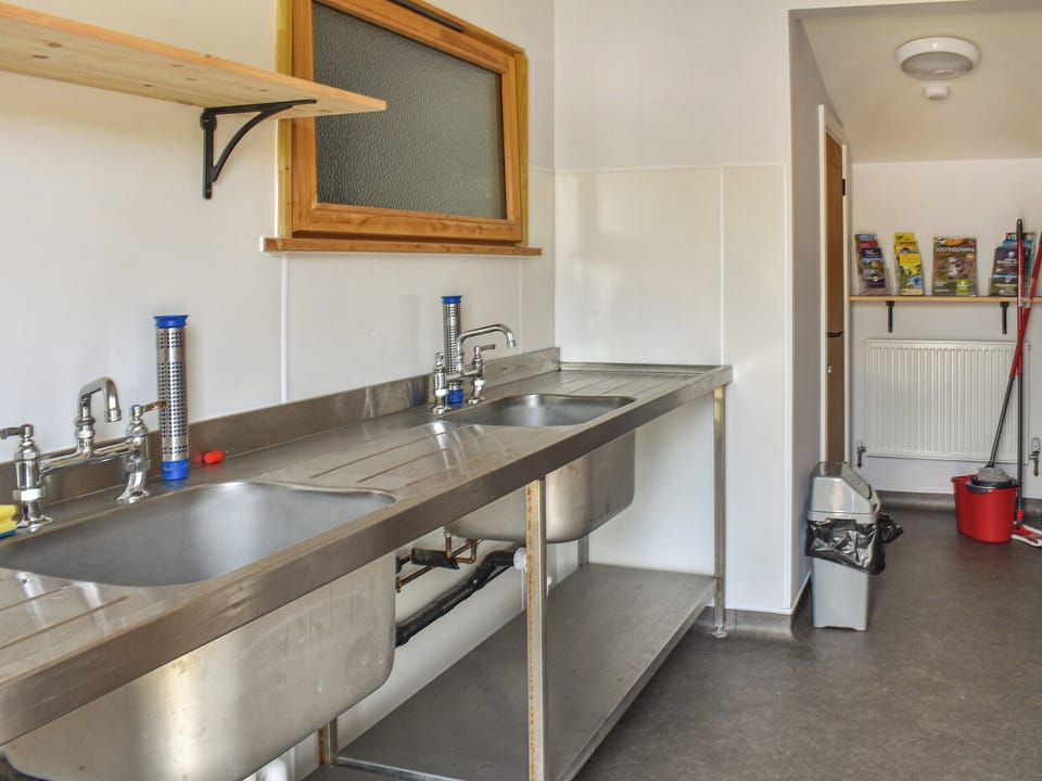 Open plan living space | Oak - Scallow Glamping , East Hoathly, near Lewes