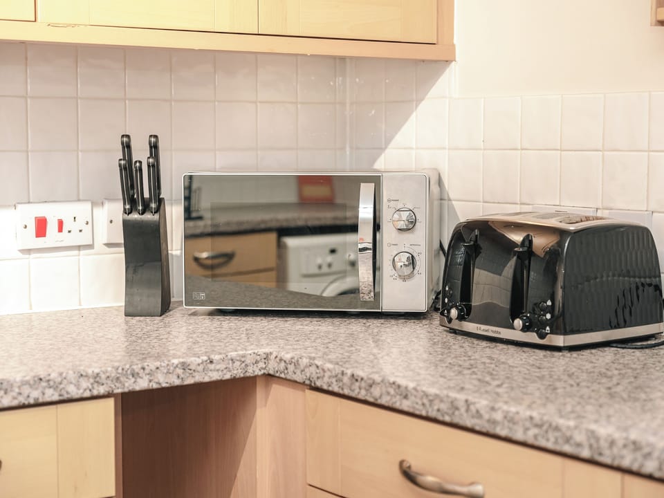 Kitchen | Renta Apartments 4 - 44 - Whitestar Apartments, Southampton