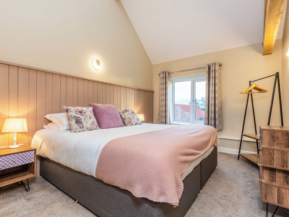 Double bedroom | Lapwing - Gibralter Barns, Skegness