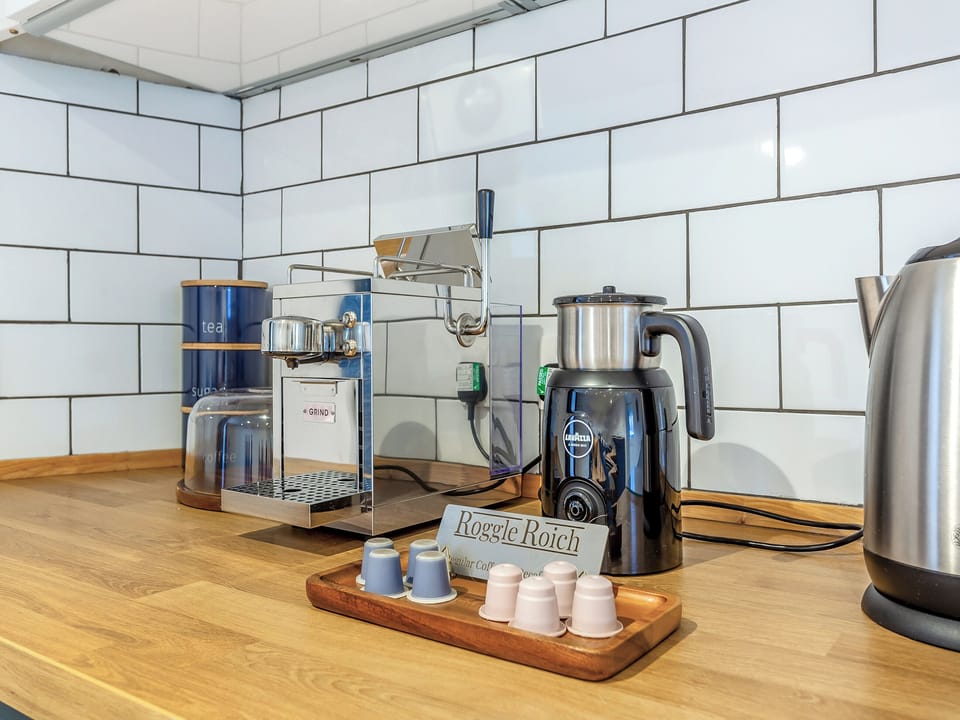 Double bedroom | Roggle Roich, Hilton