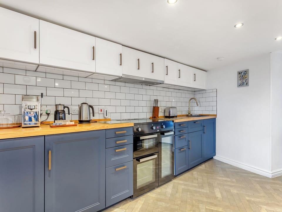 Kitchen | Roggle Roich, Hilton