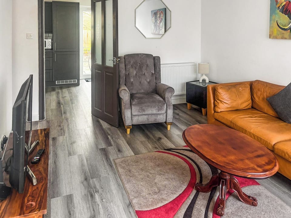 Living area | Freshbrook - Belleaire Property Management, Freshwater, near Swindon