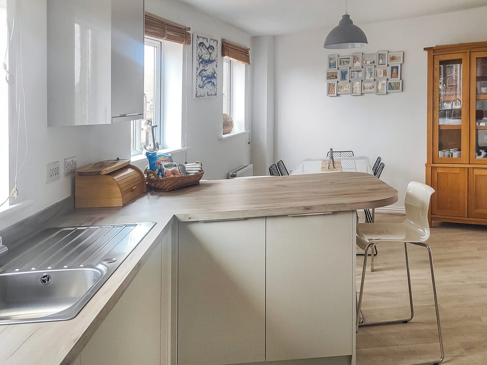Kitchen | Beach Break, Port Talbot