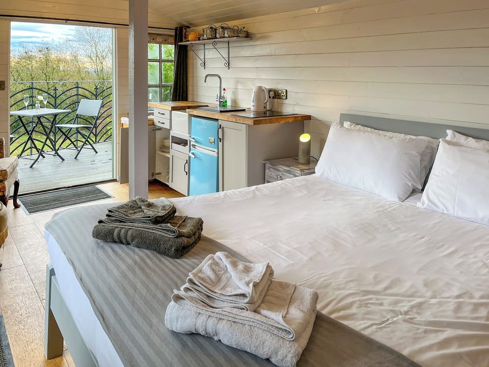 Open plan living space | Castle Lodge - Sheriff Hutton Castle Holidays, Sheriff Hutton