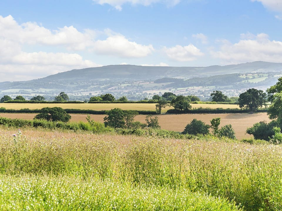 Double bedroom | Apple Tree Lodge, Ludlow