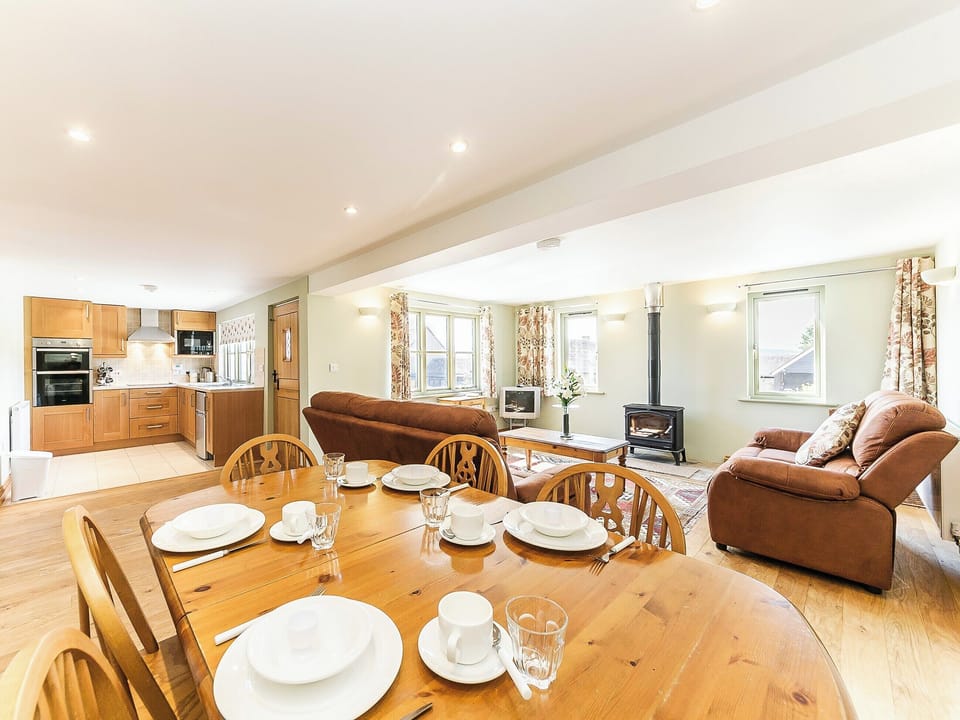 Open plan living space | Apple Tree Lodge, Ludlow