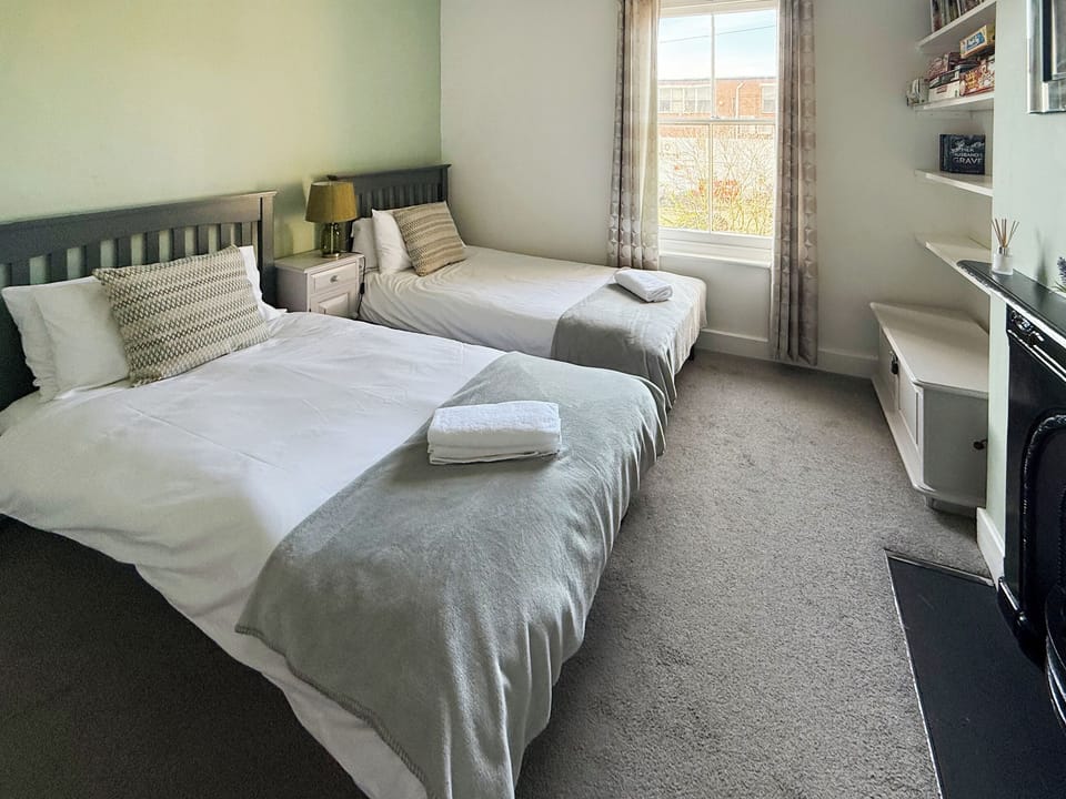 Twin Bedroom | Augustines Cottage, Canterbury