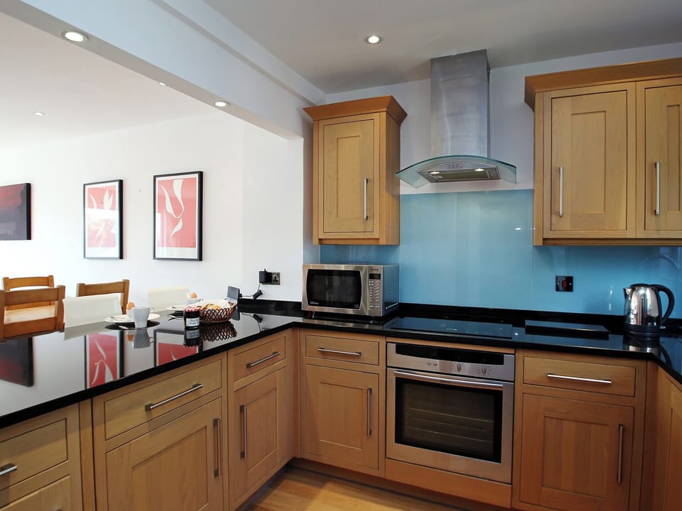 Kitchen | Goosander Lake House, Cotswold Lakes