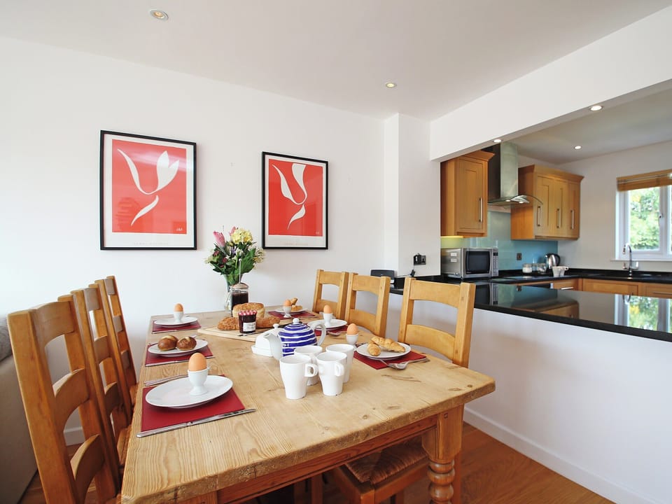 Dining Area | Goosander Lake House, Cotswold Lakes