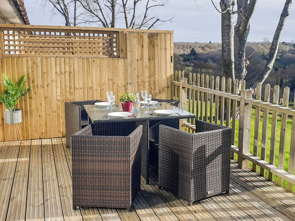 Sitting-out-area | Ash Cottage, Uckfield
