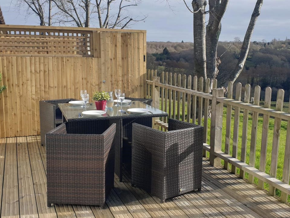 Terrace | Elm Cottage, Uckfield