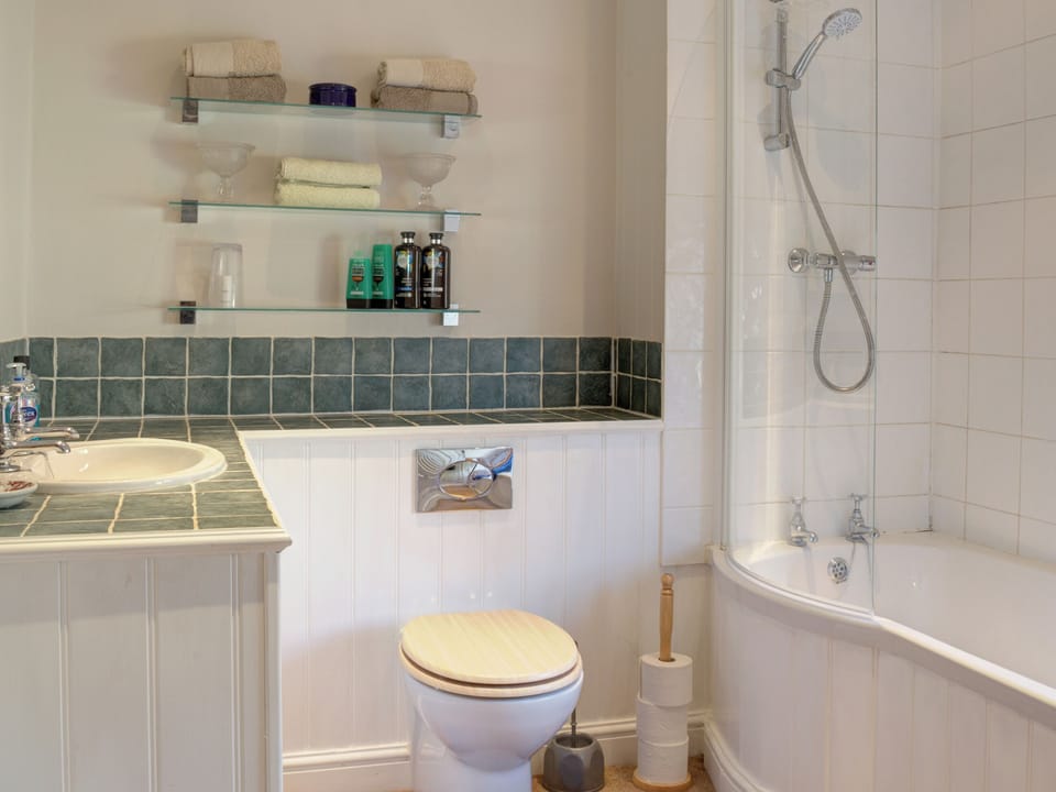 Bathroom | Truffles Cottage, Near Cheltenham