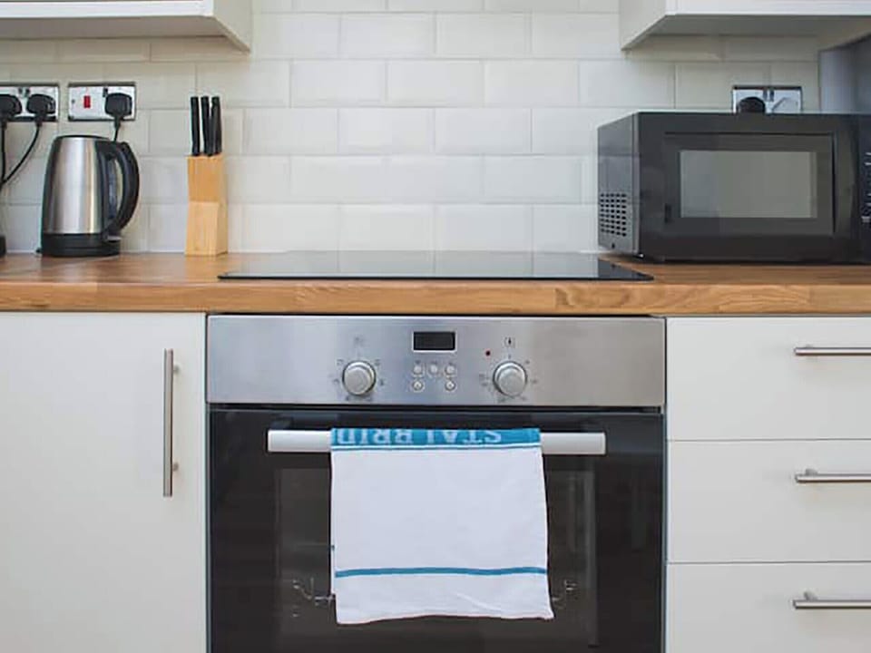 Kitchen/diner | Shirehampton Apartment, Shirehampton