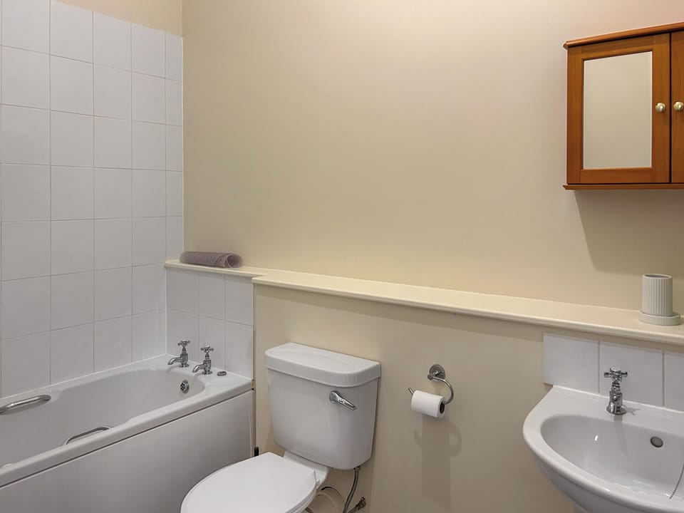 Bathroom | Dingleton 45, Melrose