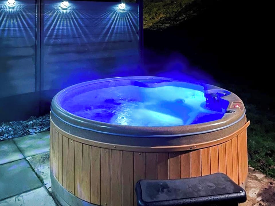 Hot tub | Aspen Lodge - LMA Retreats, Morpeth