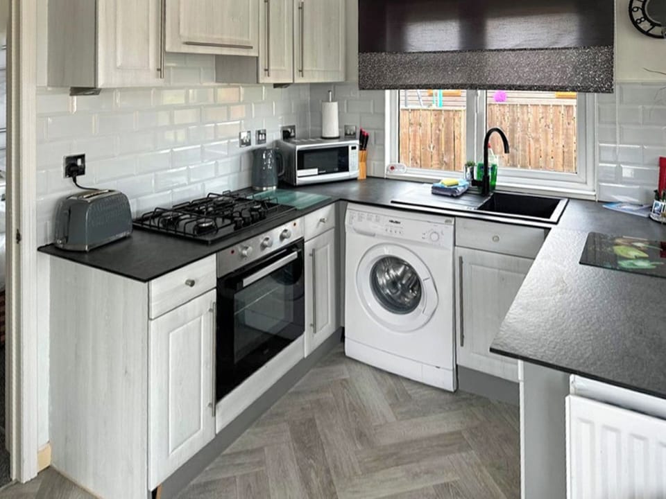 Kitchen | Aspen Lodge - LMA Retreats, Morpeth