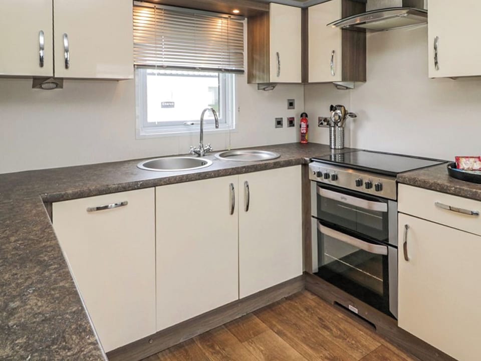 Kitchen | Mulberry Lodge - LMA Retreats, Morpeth