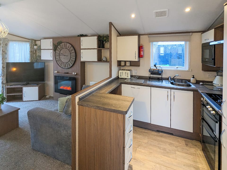 Kitchen area | Riverside Retreat - LMA Retreats, Morpeth