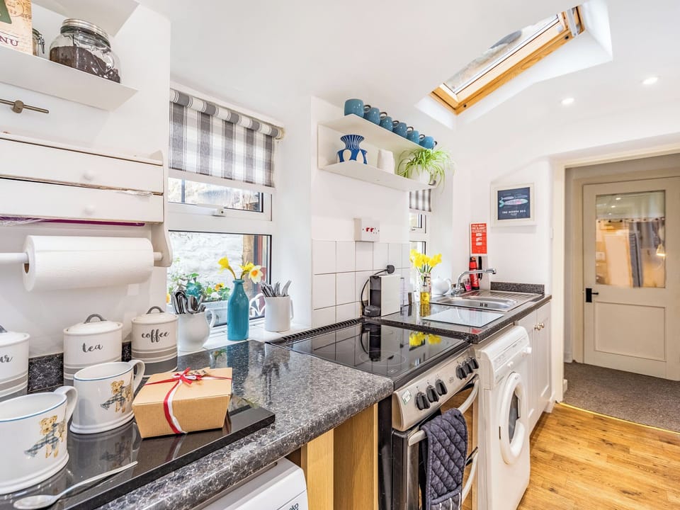 Kitchen | Juliet Cottage - Alnwick Cottages, Alnwick