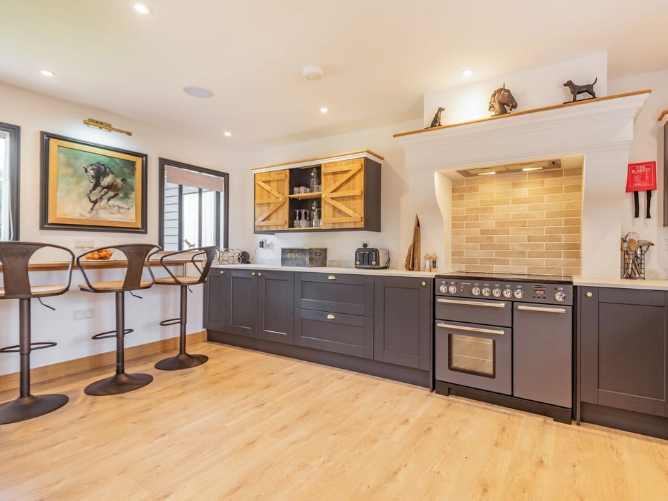 Kitchen | Lucky&rsquo;s Stable - The Osiers, Chichester