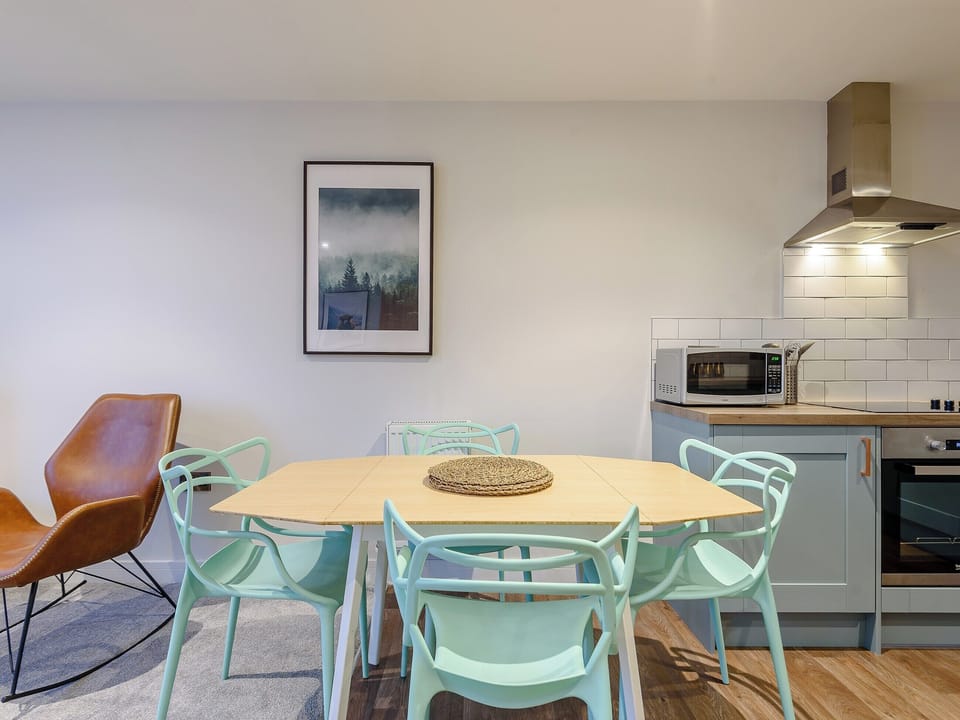 Dining Area | 3 Eastgate - Eastgate House Apartments, Andover