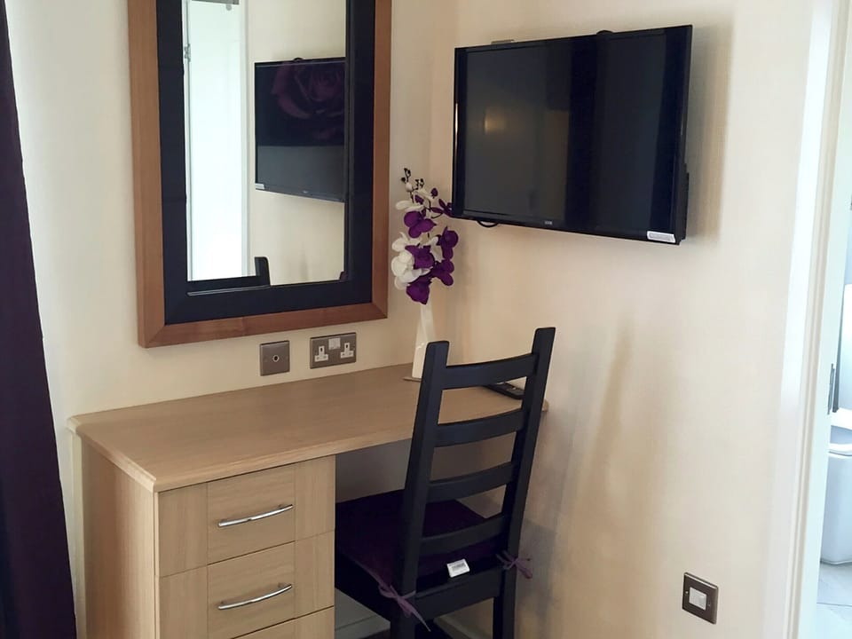 Double bedroom | Cheviot Luxury Lodge - Felmoor Holiday Park, Felton