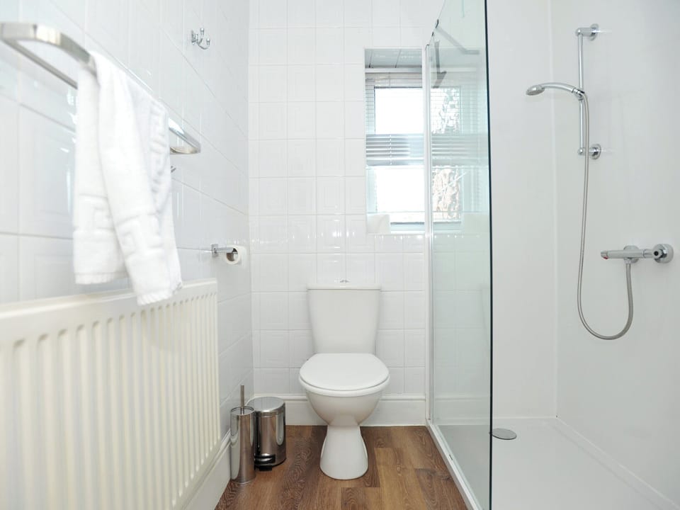 Shower room | Hamilton Apartment, Cheltenham