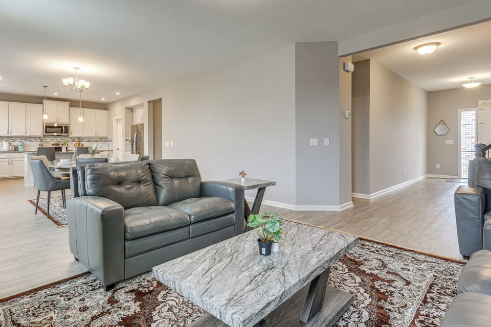 Living Room | Smart TV | Fireplace | 1st Floor