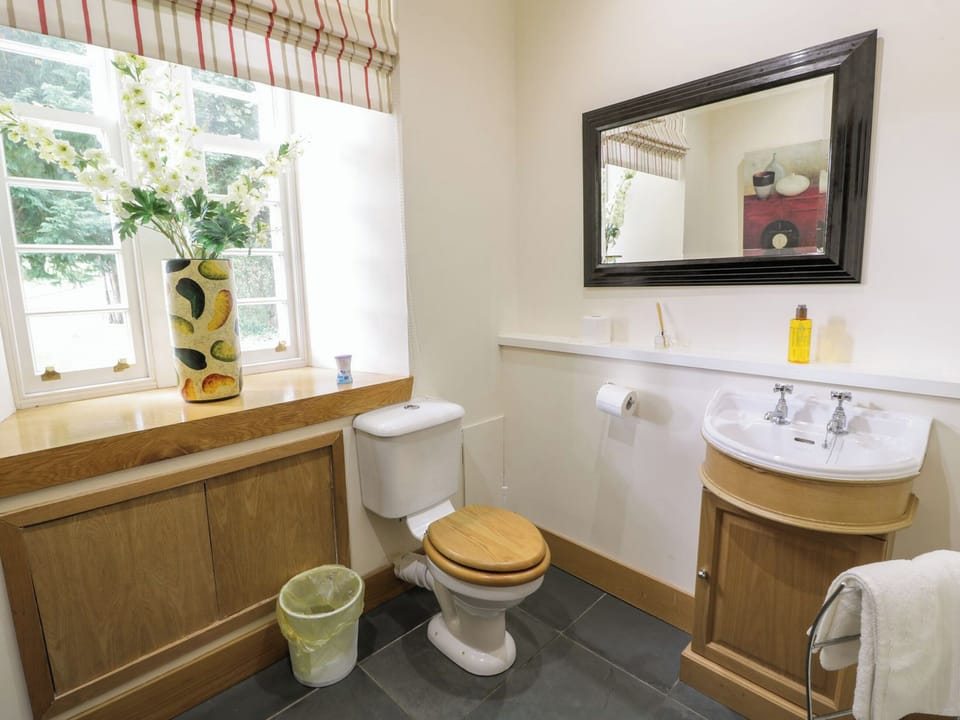 Shower room | Grooms - Cloncaird Castle, Kirkmichael, near Ayr