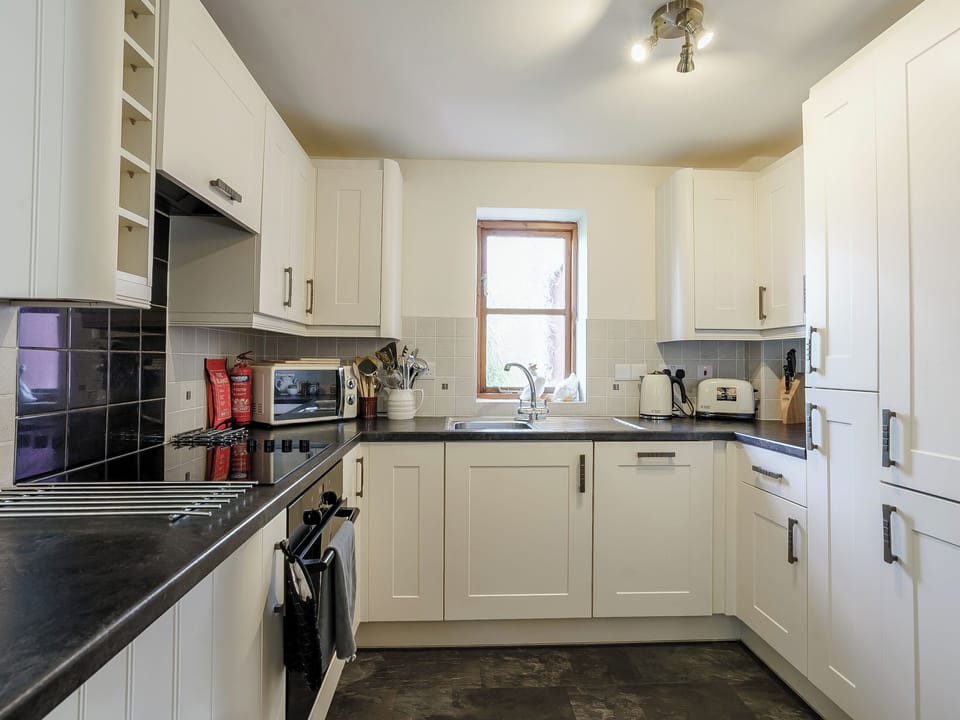 Kitchen | Honeysuckle - Wellstone Cottages, Llanfyrnach