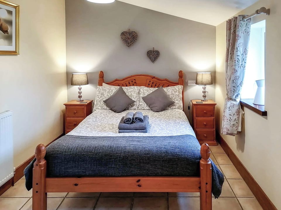 Double bedroom | The Dairy - Cotterill Farm, Biggin by Hartington, near Buxton