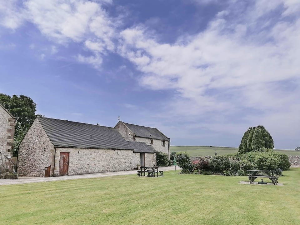 Garden and grounds | The Granary - Cotterill Farm, Biggin by Hartington, near Buxton