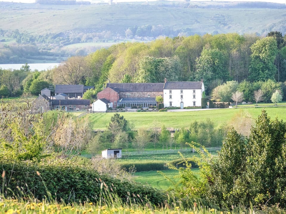 Setting | Swallow Barn - Millfields Farm, near Carsington