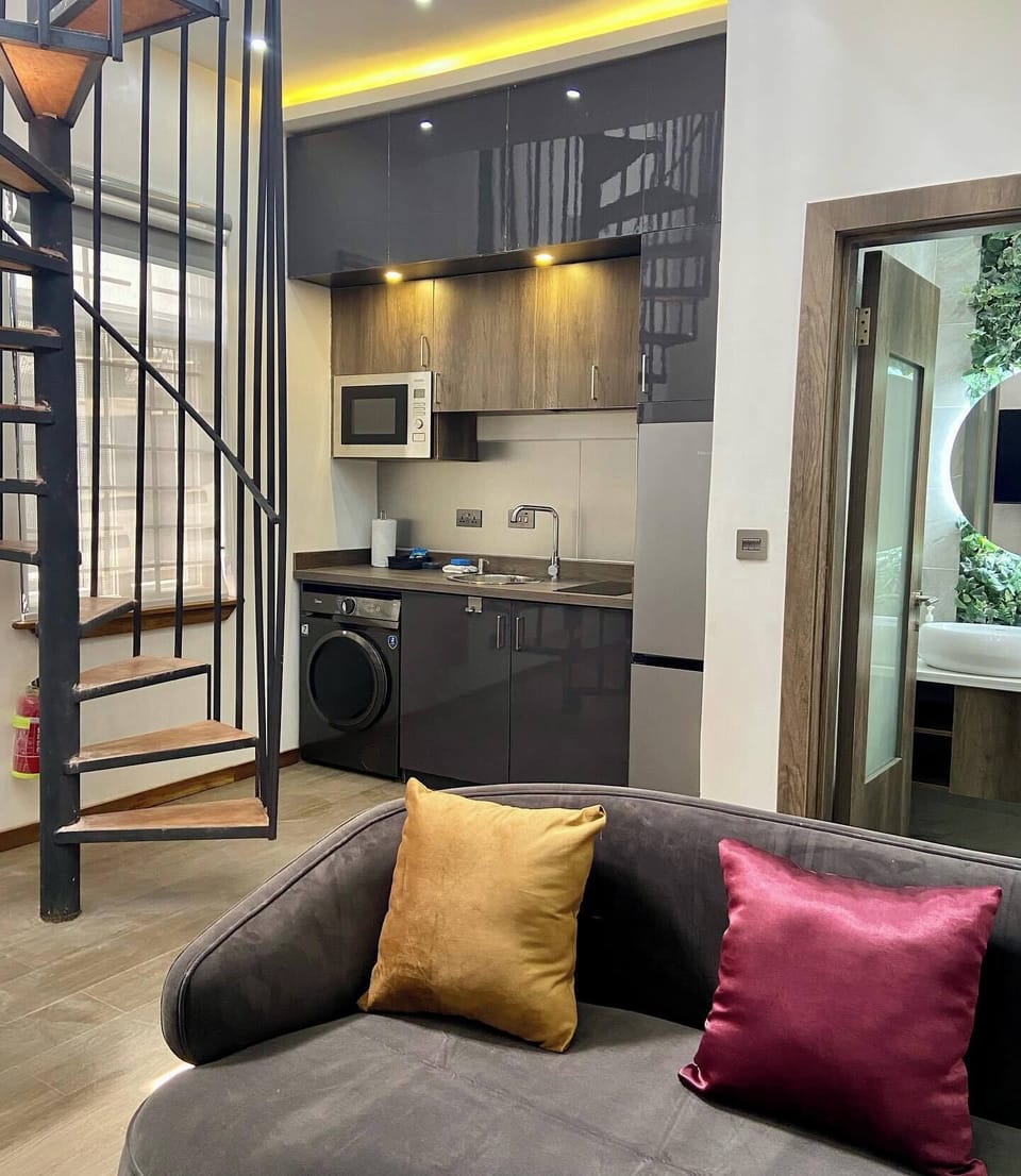 Economy Apartment, Balcony, City View | Interior