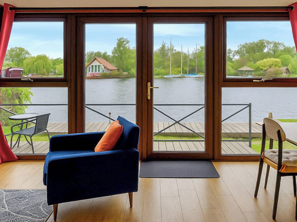 Living area | Yare View - Norfolk Holiday Lodges, Brundall