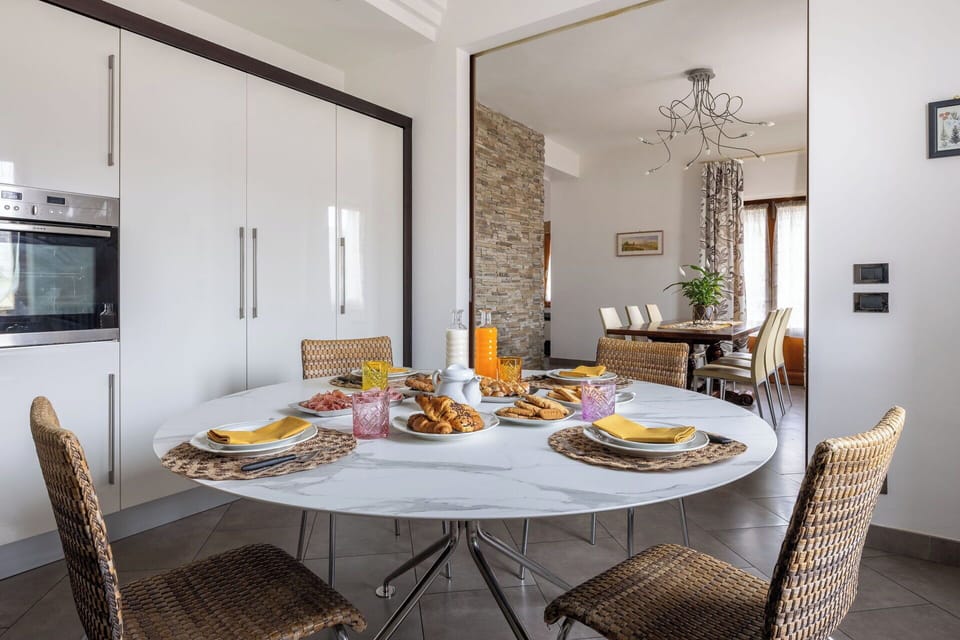 Autumn, Kitchen, Spring, Summer