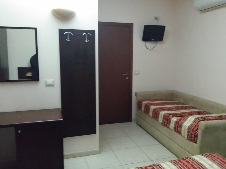 Premium bedding, in-room safe, desk, soundproofing